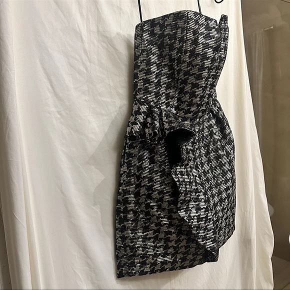 Parker Dress Women’s Size Small Black And Silver Strapless Bustier Ruffled NWT - Picture 6 of 9